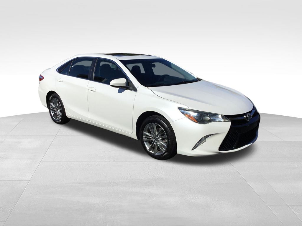 Thumbnail: 2016 Toyota Camry - 7