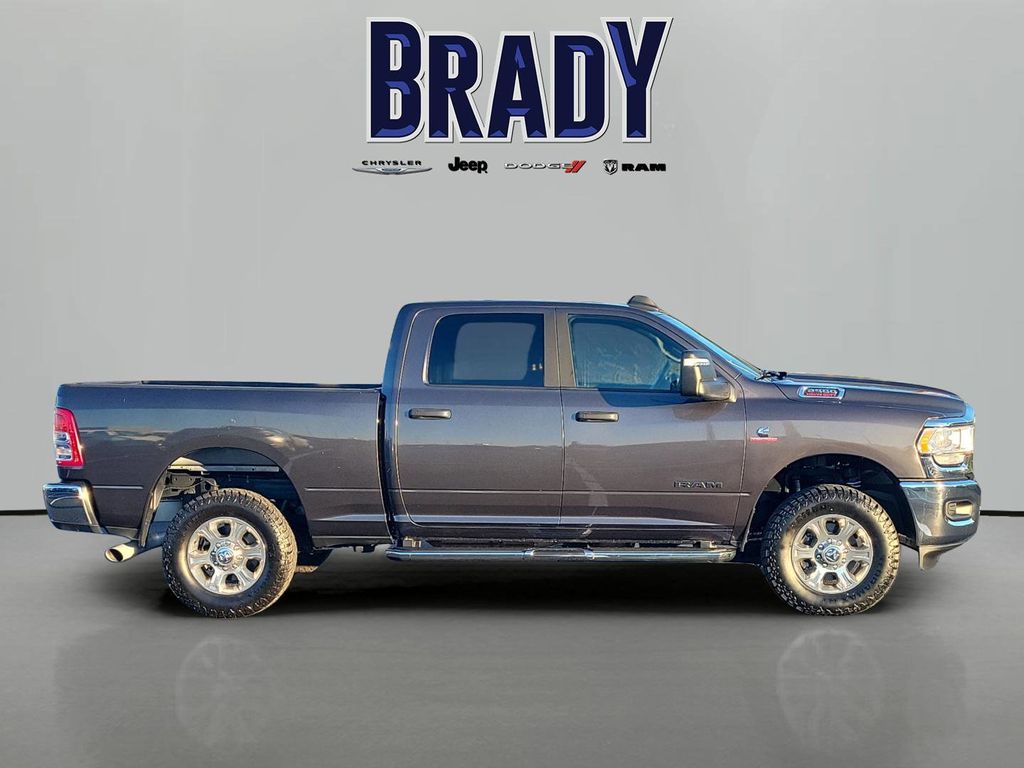 2025 RAM 1500 Big Horn Crew Cab 4WD