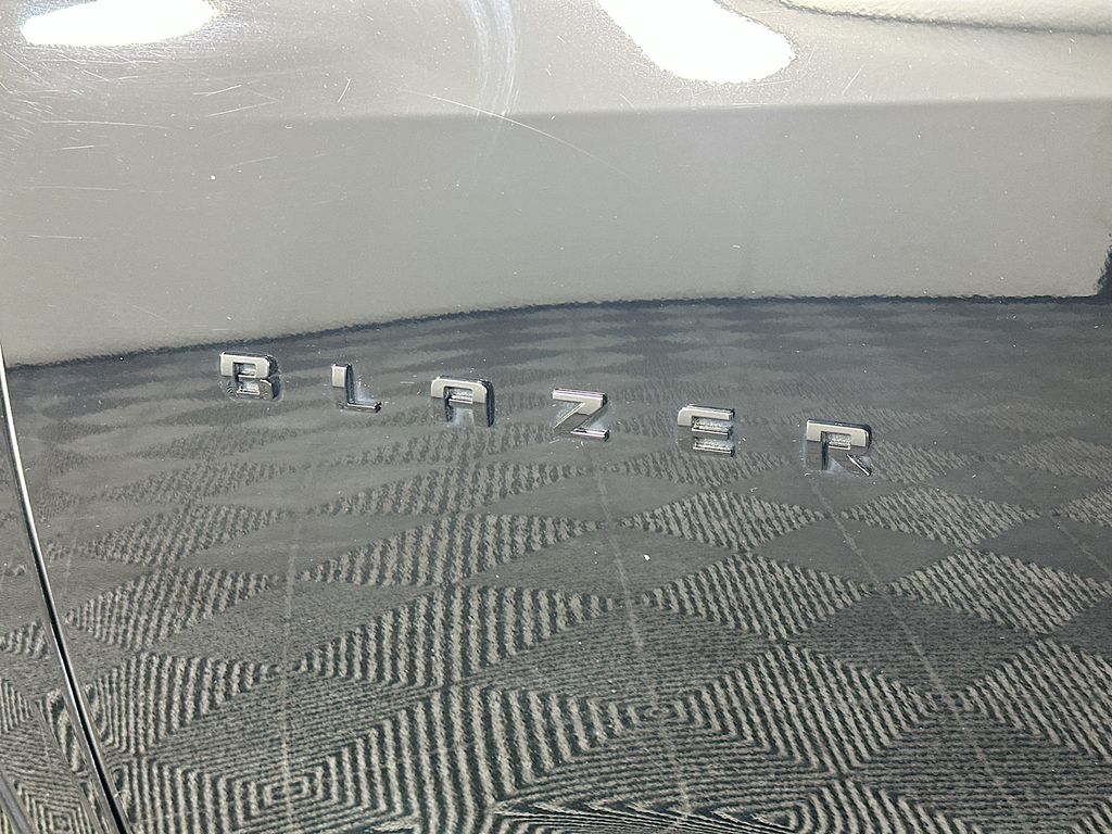 Used 2023 Black Chevrolet RS image 29