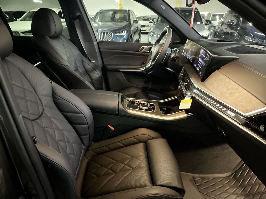 Thumbnail: 2026 BMW X5 - 25