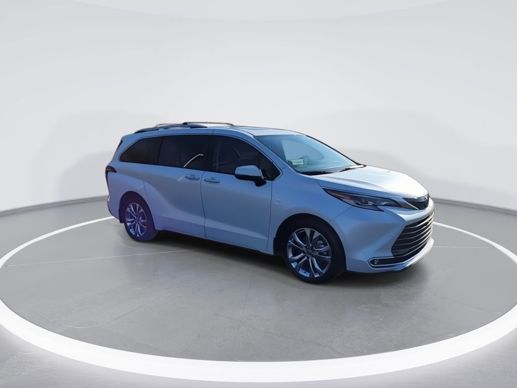 2022 Toyota Sienna Platinum 2