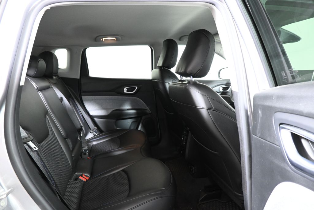 Thumbnail: 2022 Jeep Compass - 26