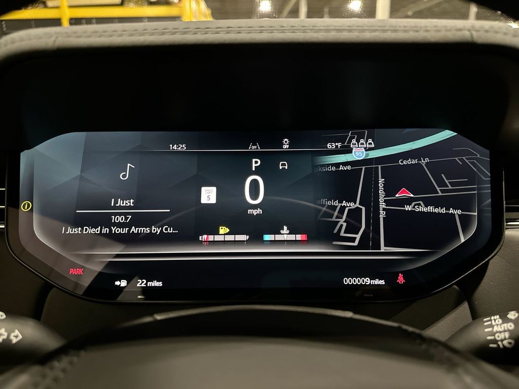 Thumbnail: 2026 Land Rover Range Rover - 15