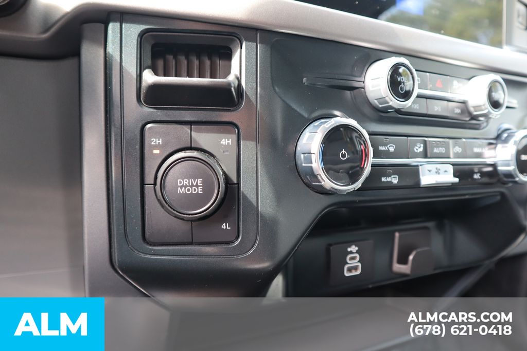 Used 2025 White Ford XLT image 34