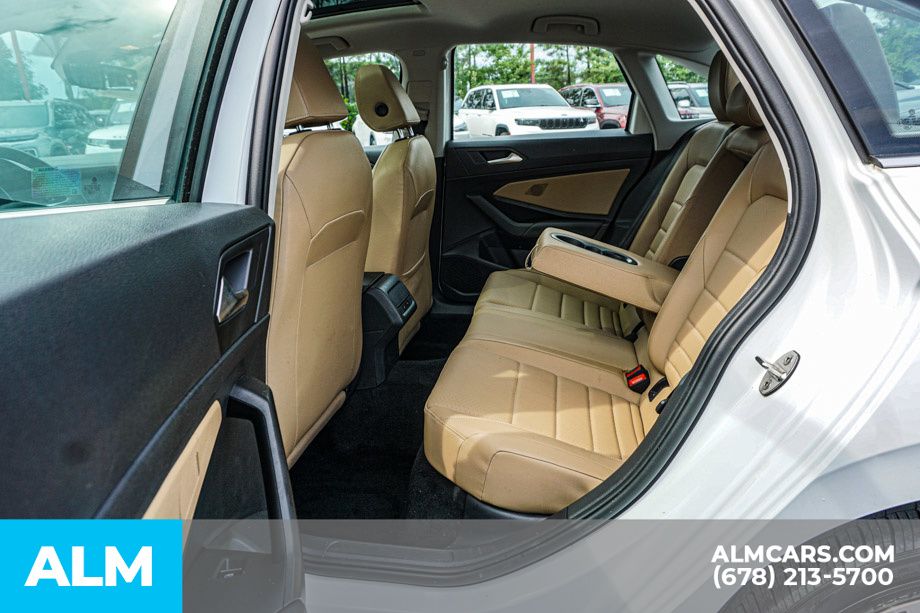 Used 2021 White Volkswagen SEL image 21