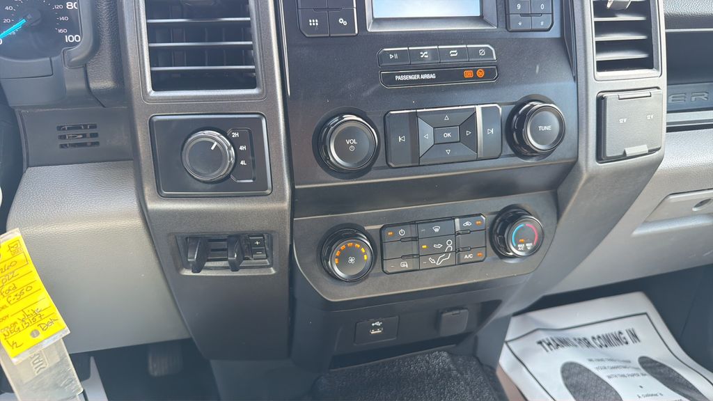 2022 Ford F-350SD