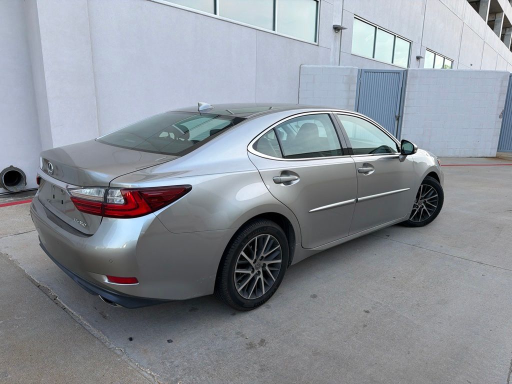 2016 Lexus ES 350 Silver at DeMontrond Gulf Freeway