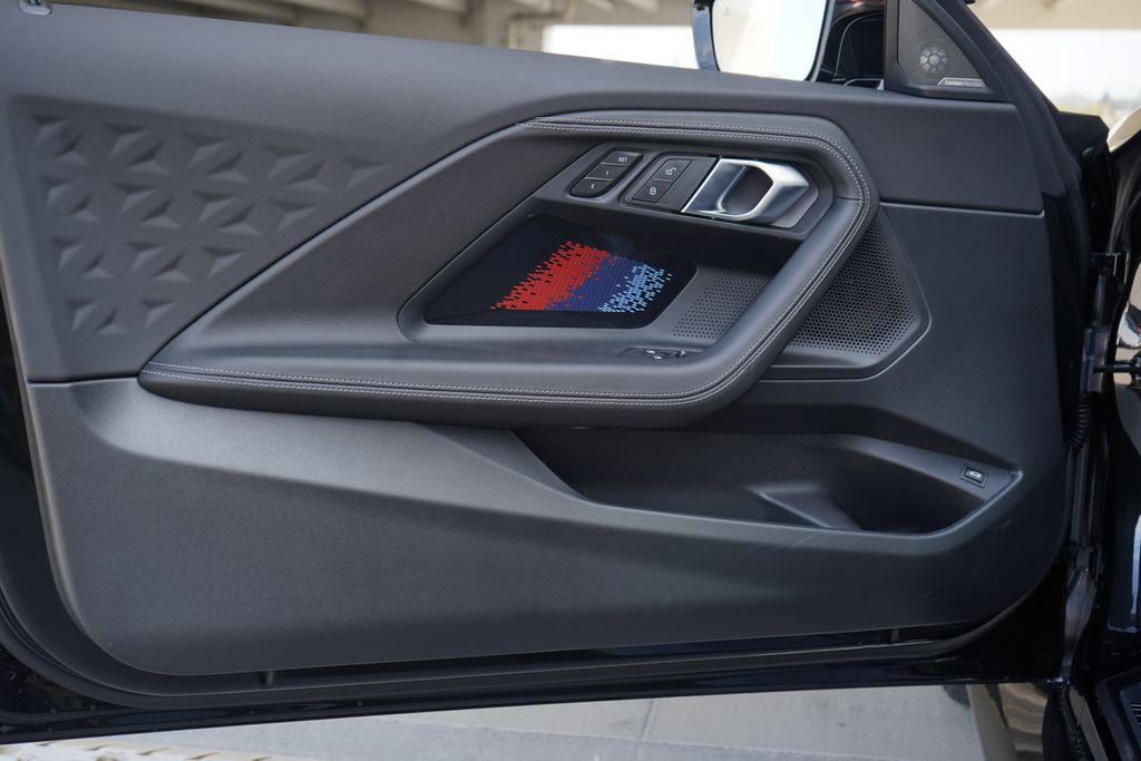 Thumbnail: 2025 BMW M2 - 8