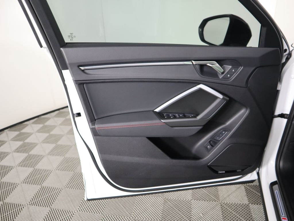 Thumbnail: 2025 Audi Q3 - 26