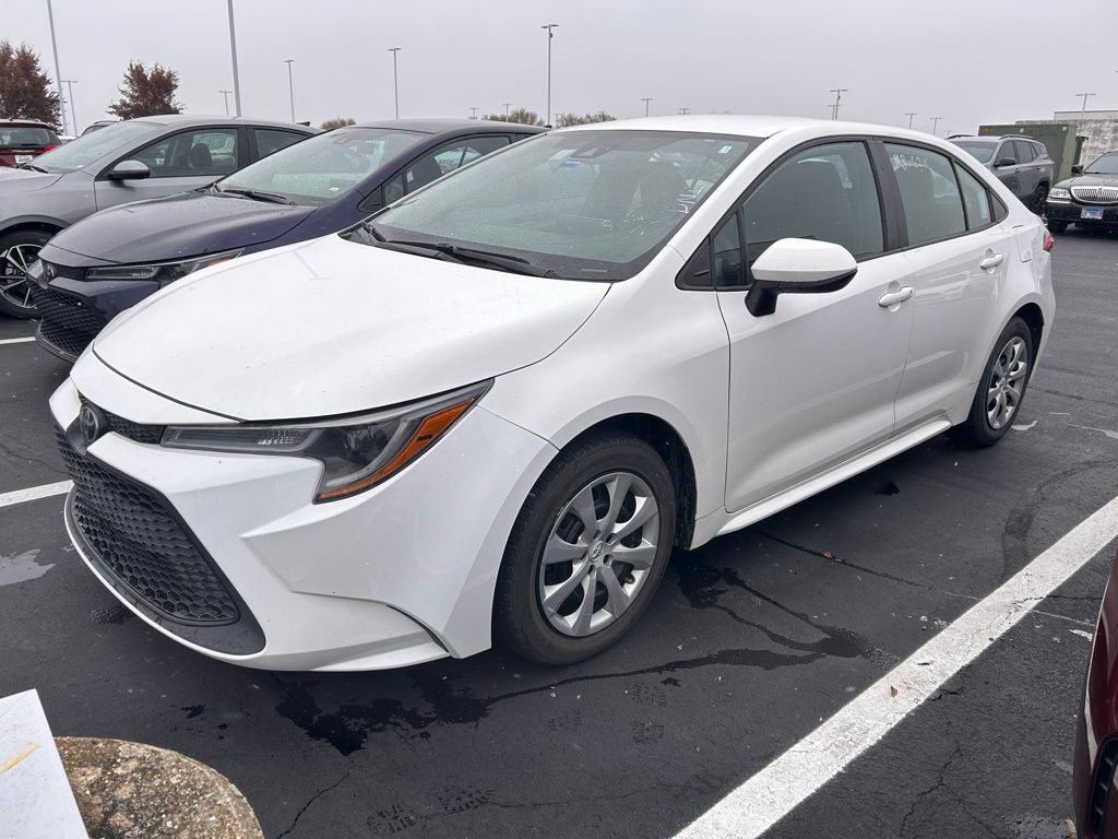 2021 Toyota Corolla LE 2