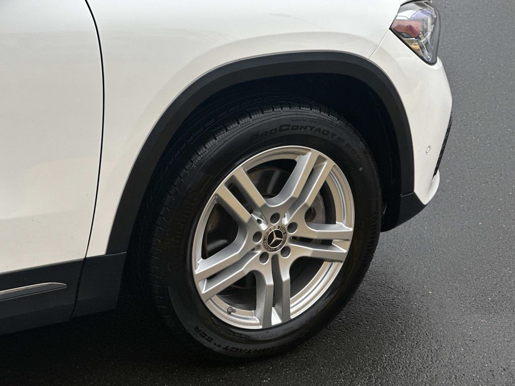 Thumbnail: 2022 Mercedes-Benz GLA - 18