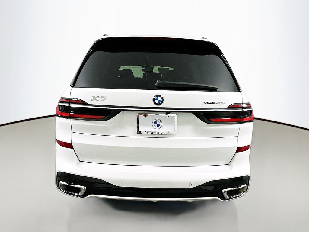 Thumbnail: 2023 BMW X7 - 6