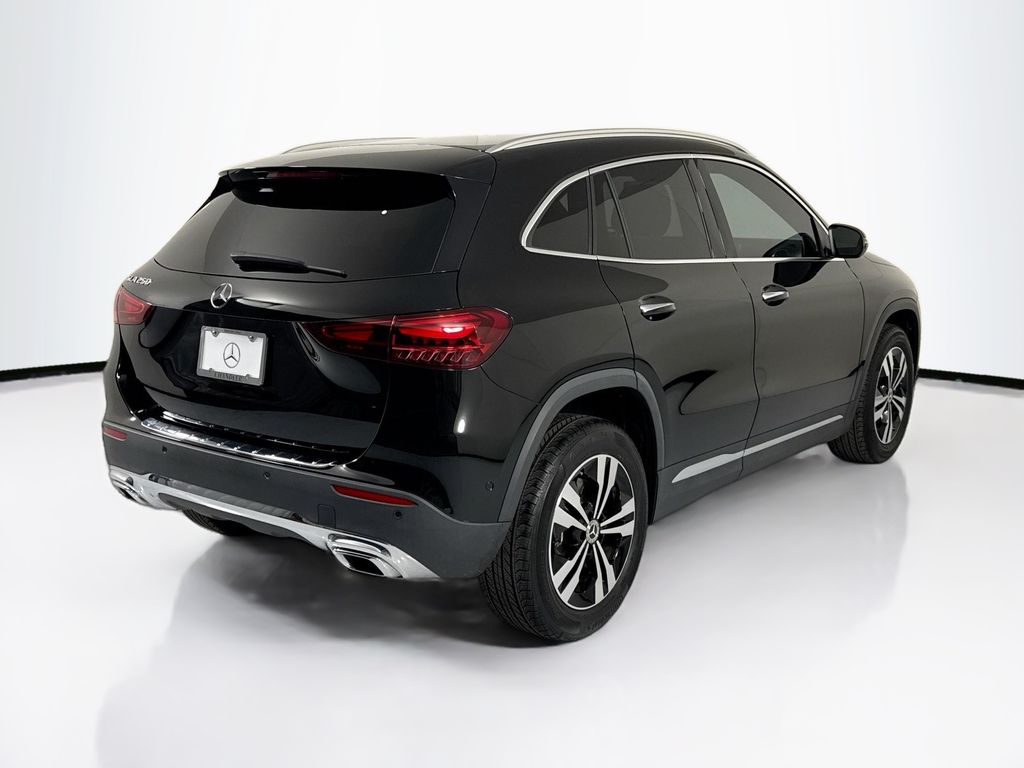 Thumbnail: 2025 Mercedes-Benz GLA - 5