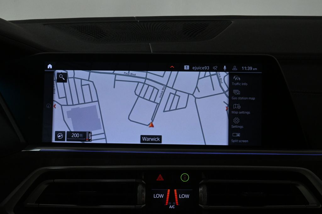 Thumbnail: 2021 BMW X5 - 21