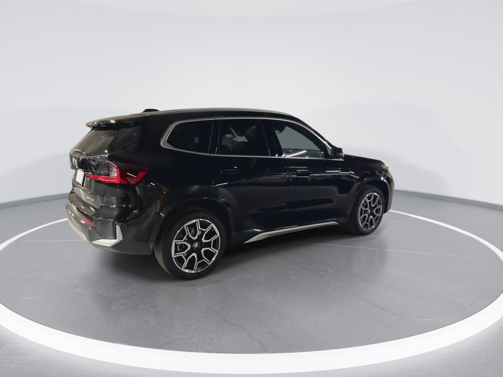 Thumbnail: 2026 BMW X1 - 8