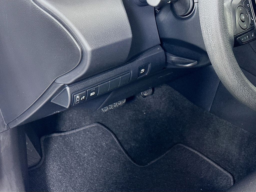 Thumbnail: 2024 Toyota Corolla - 10