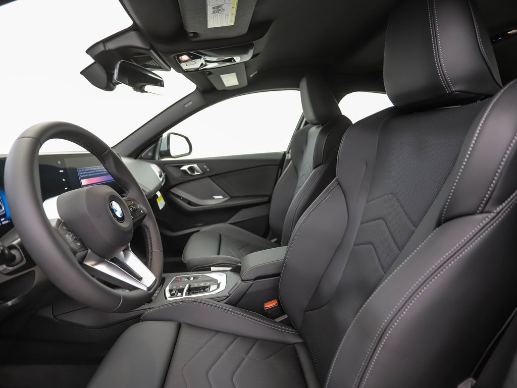 Thumbnail: 2026 BMW 2 Series - 11