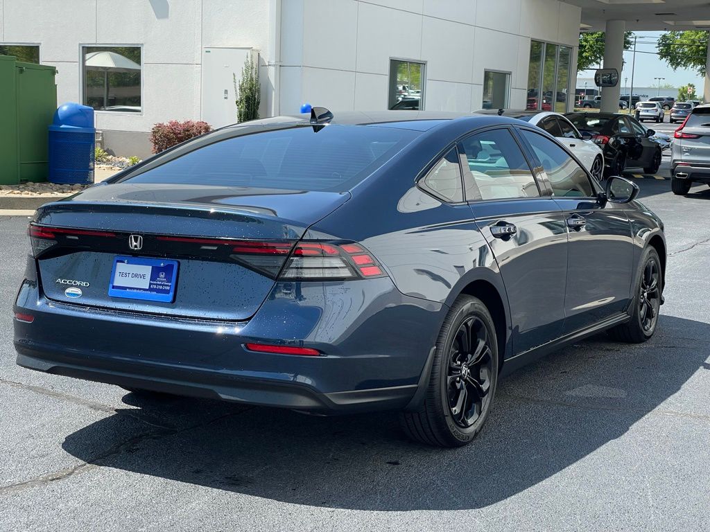 2025 Honda Accord SE 5