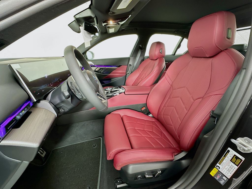 Thumbnail: 2026 BMW i5 - 16