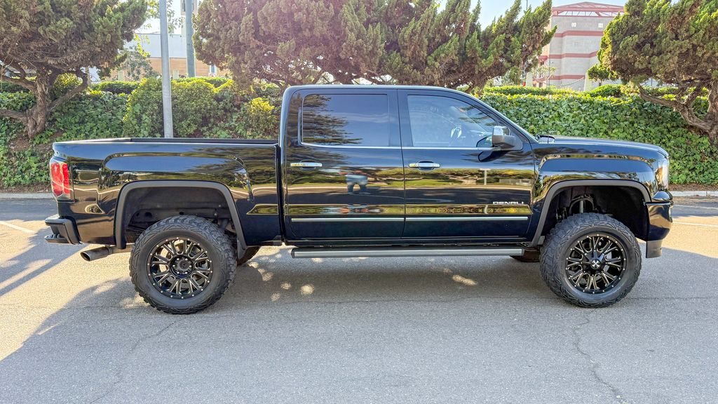 Used 2017 GMC Sierra 1500 Denali 4D Crew Cab