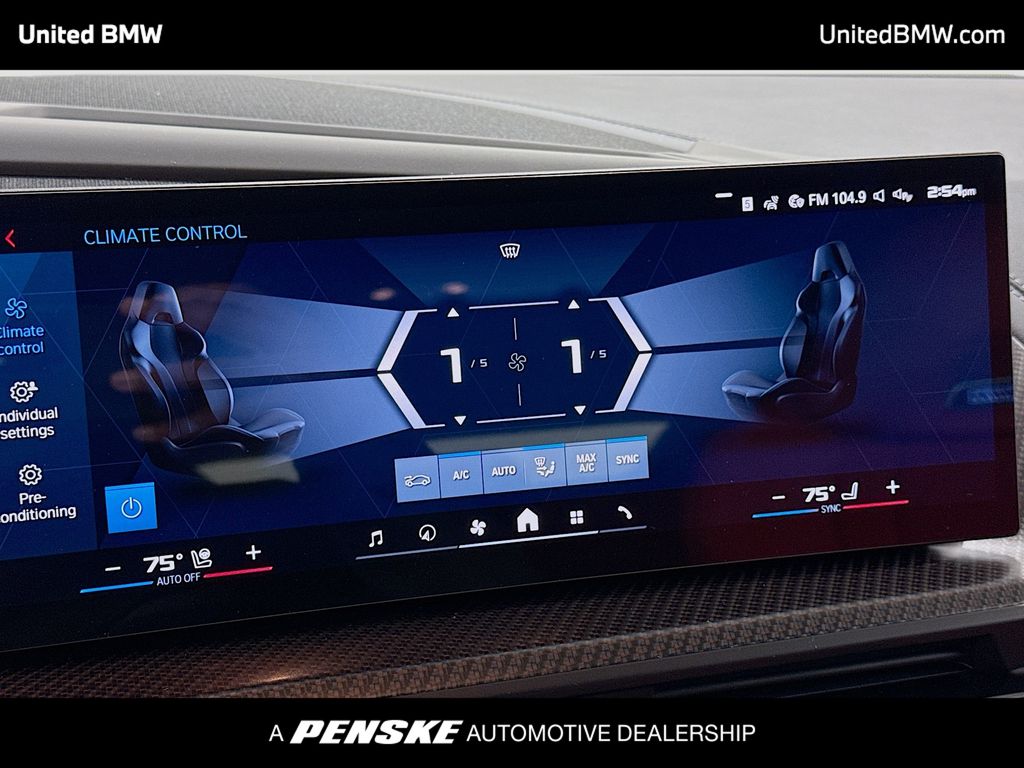 Thumbnail: 2026 BMW XM - 11