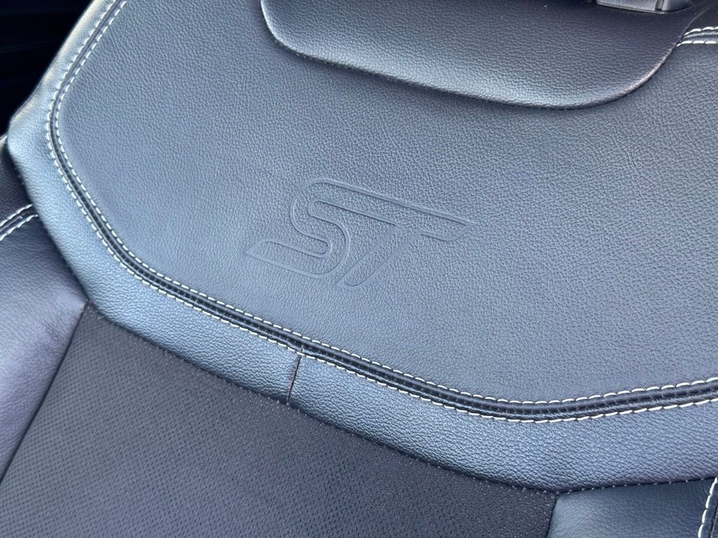 FordExplorer25