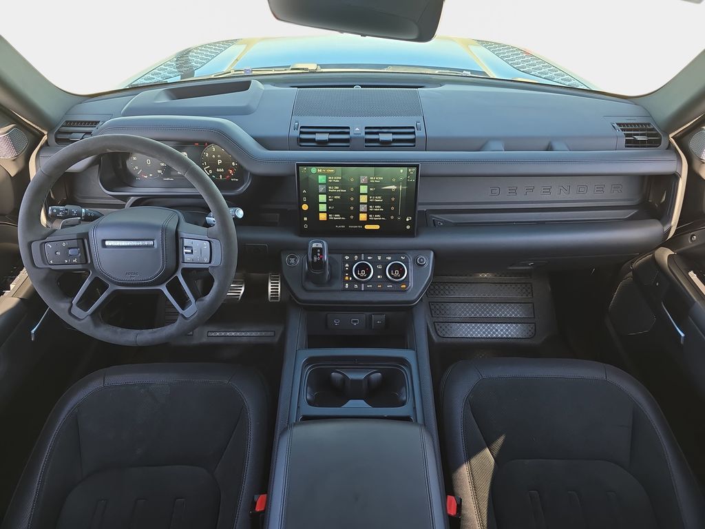 Certified Used 2023  Land Rover Carpathian Edition image 9