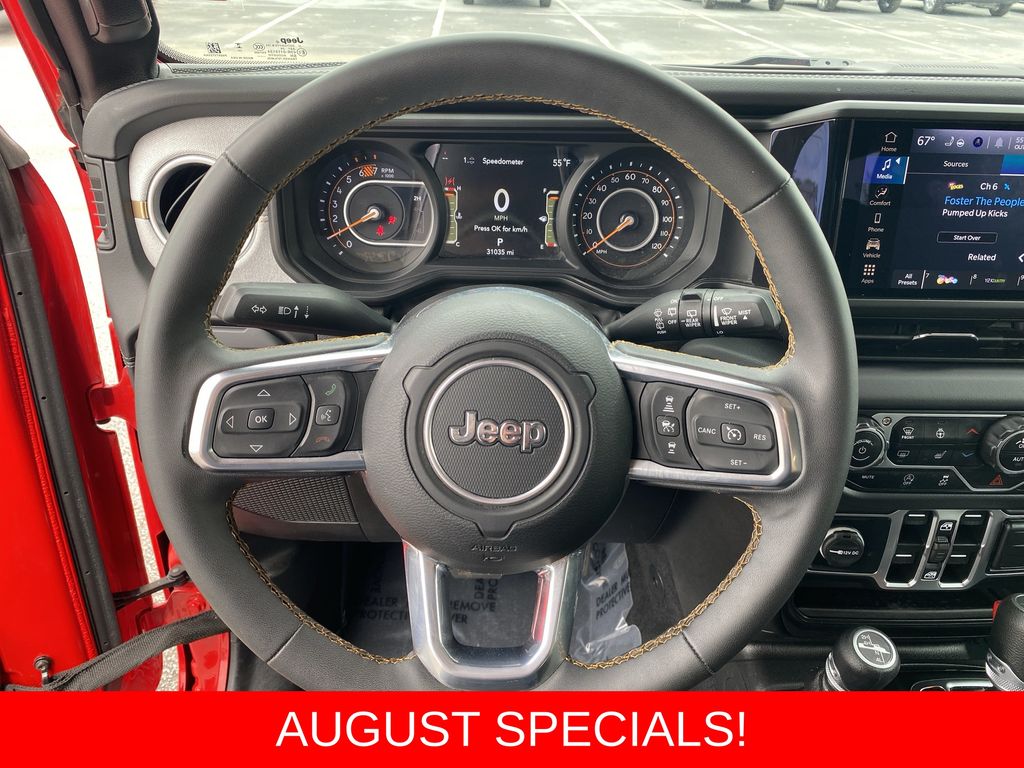 Used 2025 Jeep Wrangler SUV