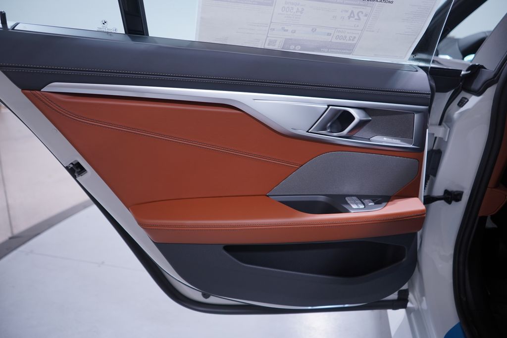 Thumbnail: 2026 BMW 8 Series - 15