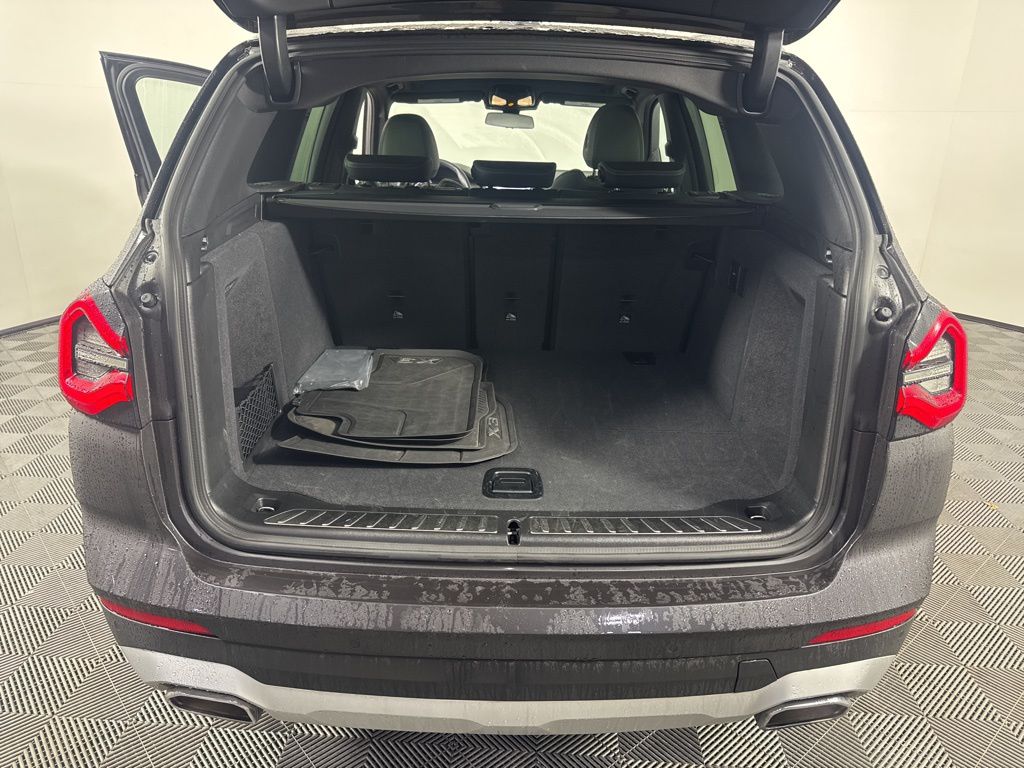 Thumbnail: 2023 BMW X3 - 23