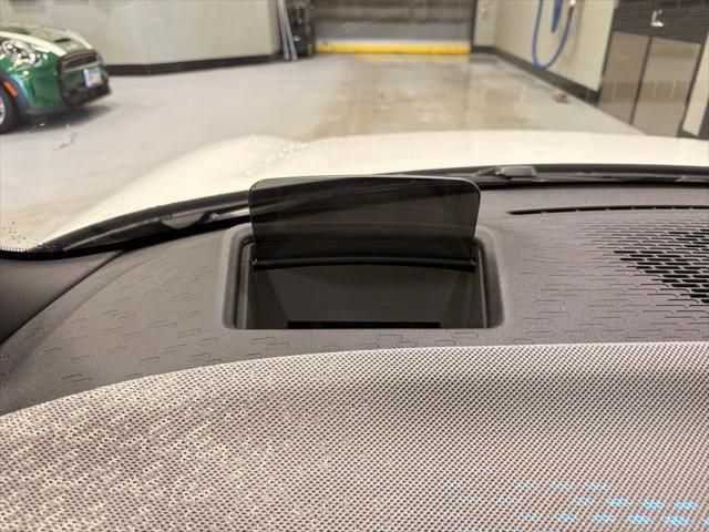 Thumbnail: 2025 MINI Cooper Hardtop - 15