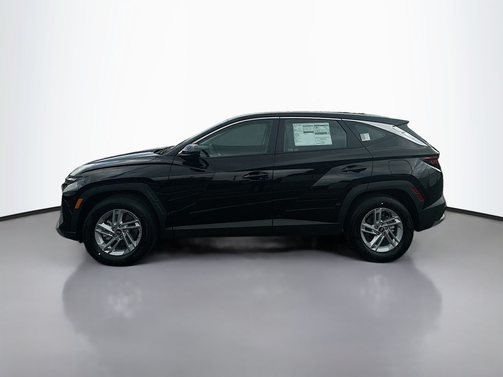 2025 Hyundai Tucson SE 8
