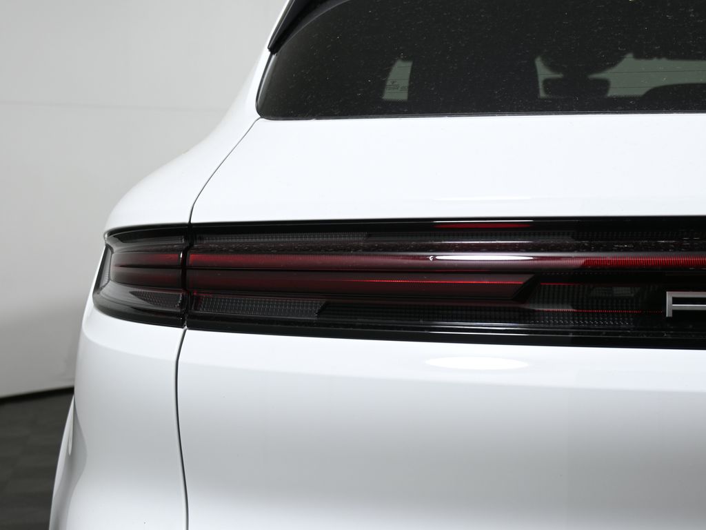 Thumbnail: 2025 Porsche Cayenne - 13