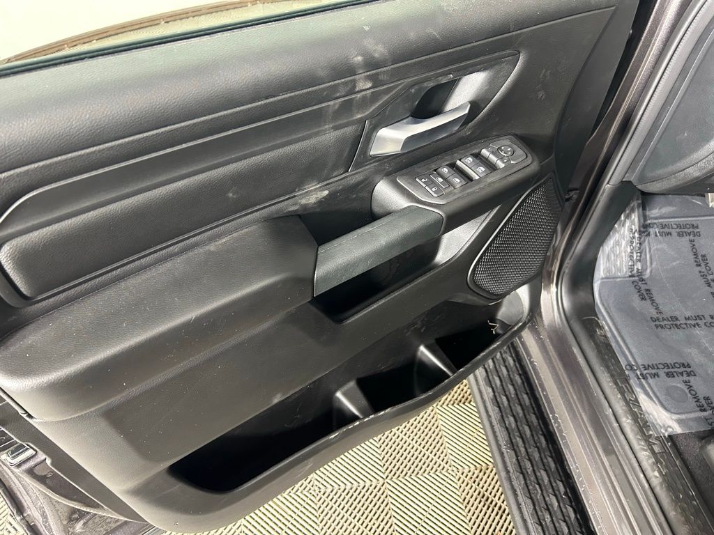 New 2026 Gray Ram Express image 11