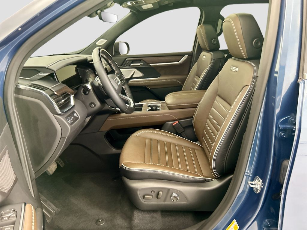 Thumbnail: 2026 GMC Acadia - 18