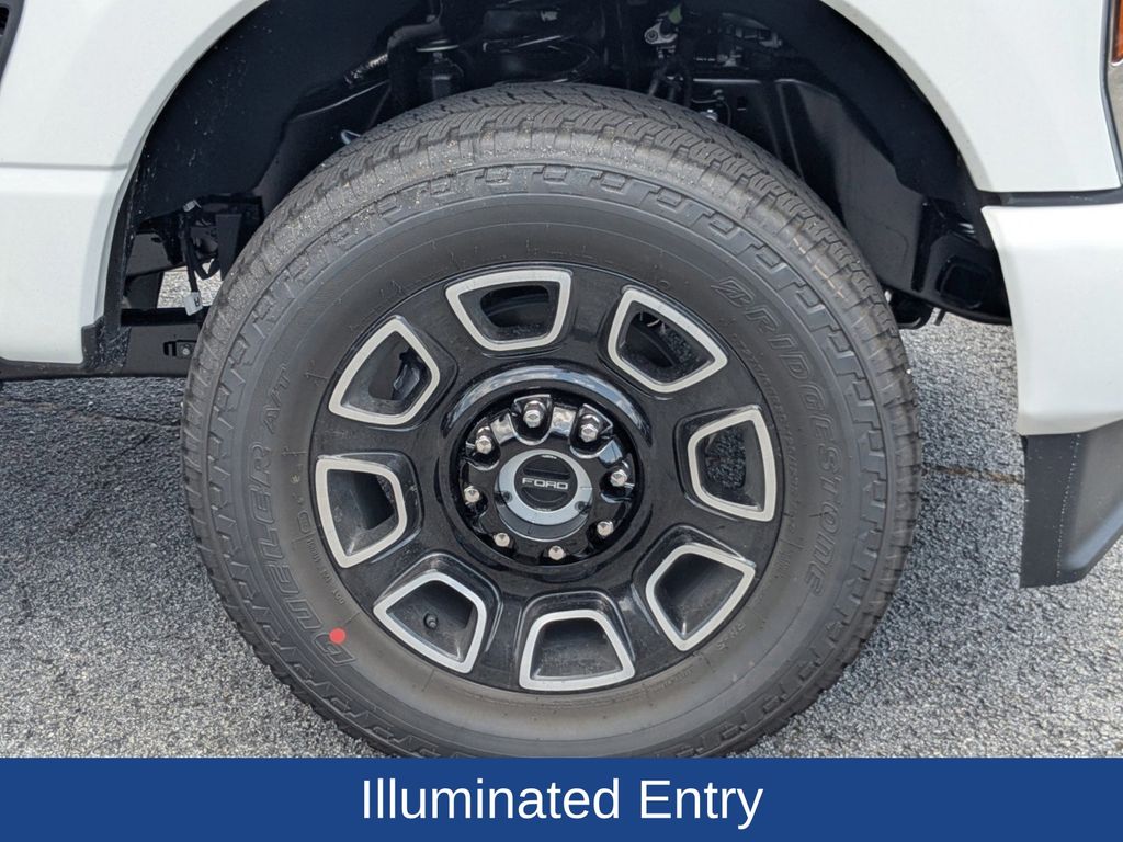 2025 Ford F-350 Super Duty Platinum