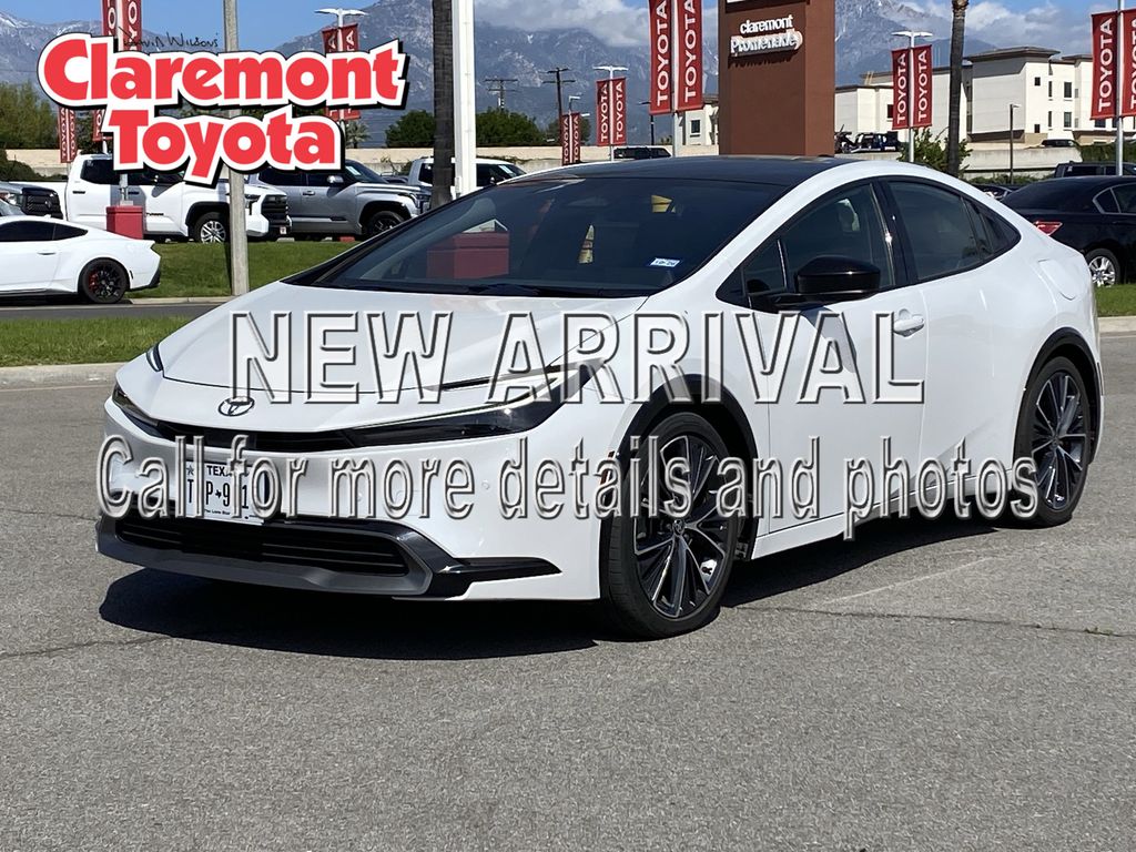 2024 Toyota Prius XLE FWD