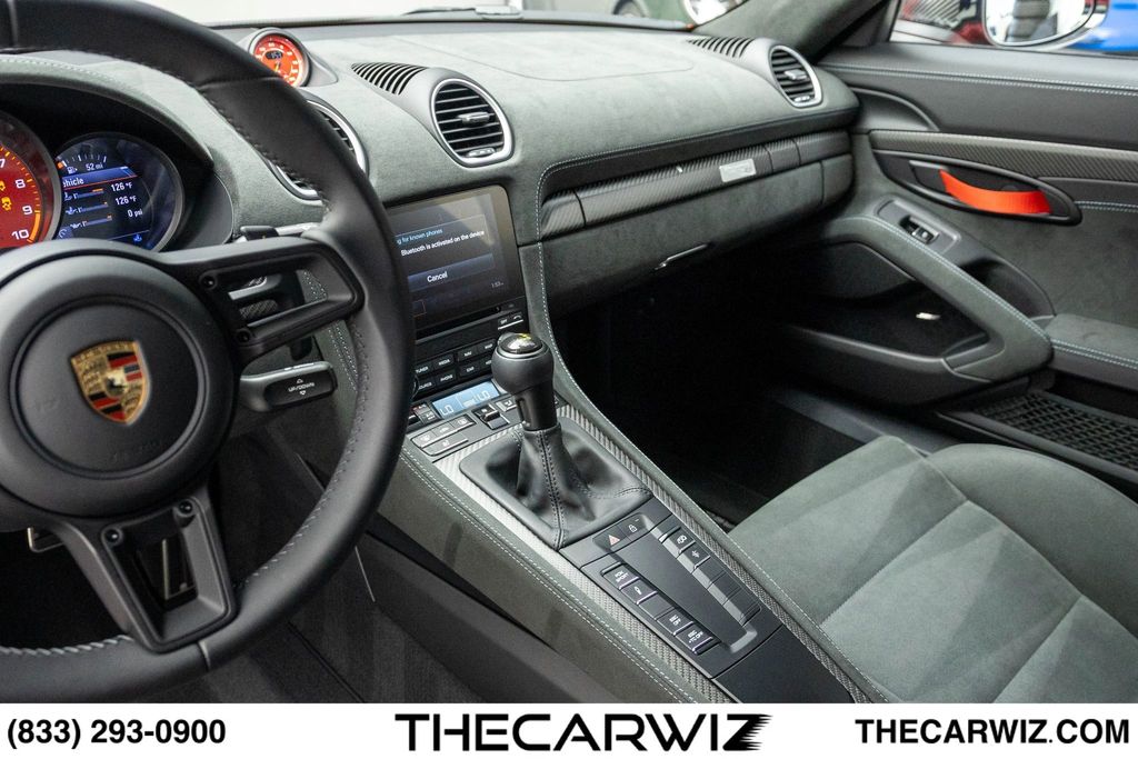 2023 Porsche 718 Cayman