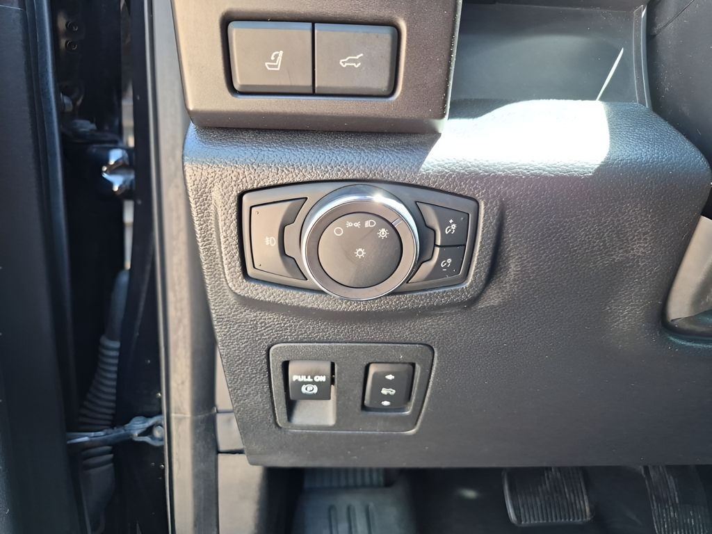 Used Car 2019 Ford Expedition Max  Limited For Sale Under $25,000 In Austin, Texas