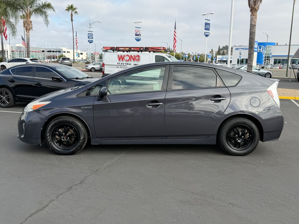 Thumbnail: 2015 Toyota Prius - 7
