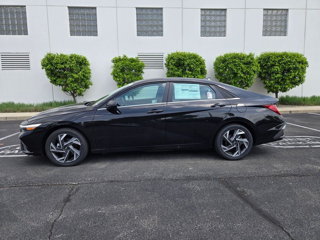 2025 Hyundai Elantra Limited Edition 5