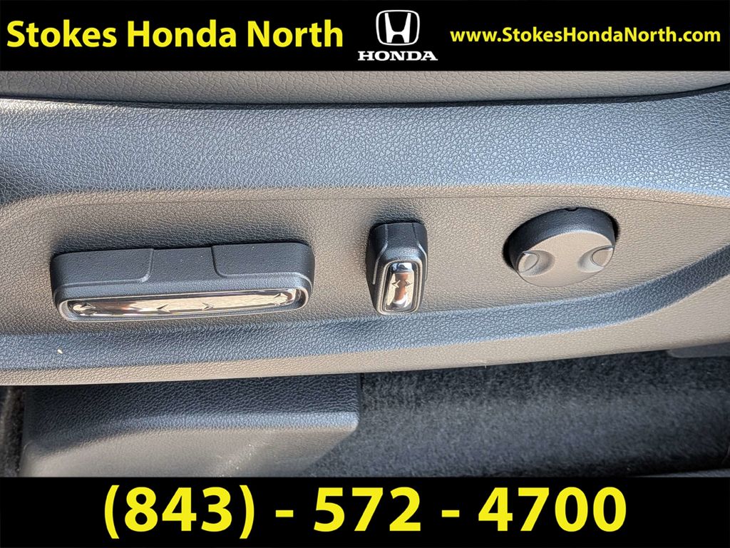 Used 2025 Honda Pilot SUV