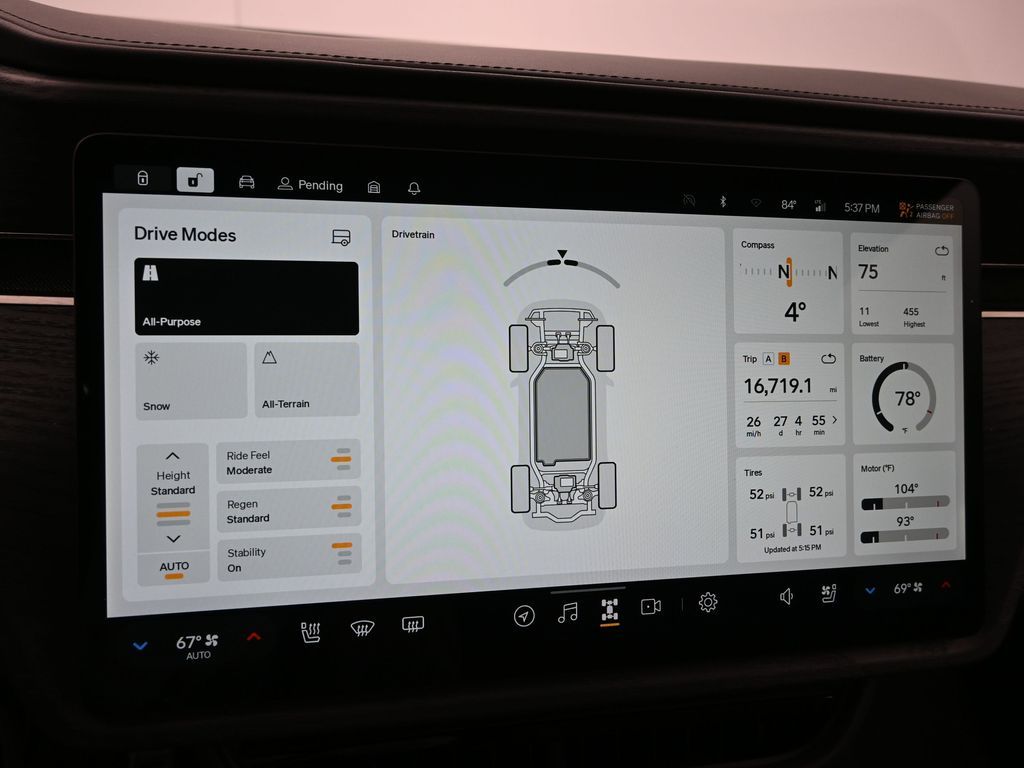 2024 Rivian R1S Adventure