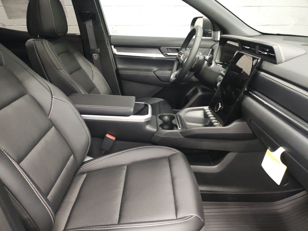 New 2026 Silver GMC Elevation image 7