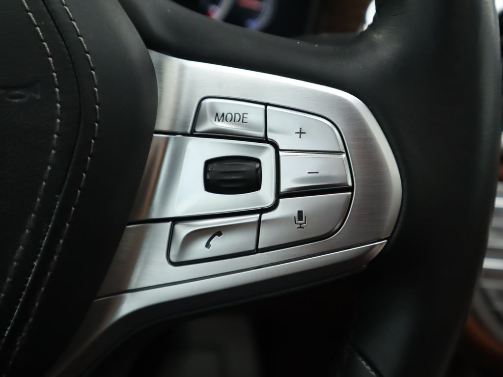 Thumbnail: 2019 BMW 7 Series - 12