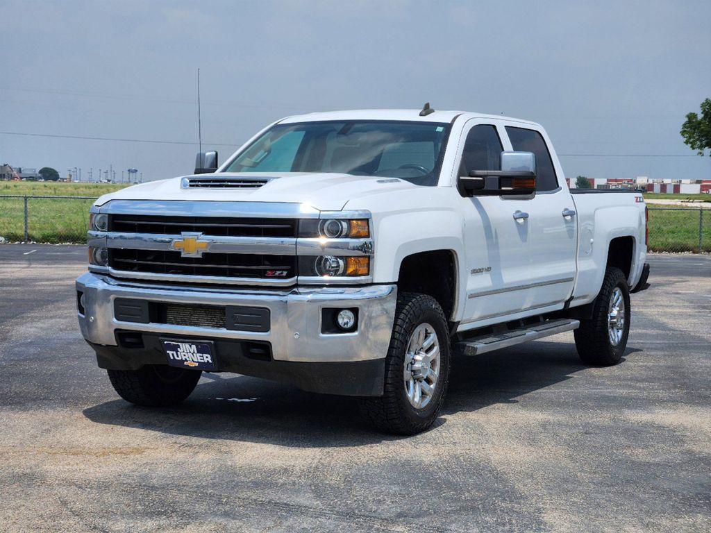 2018 Chevrolet Silverado 3500HD LTZ 3