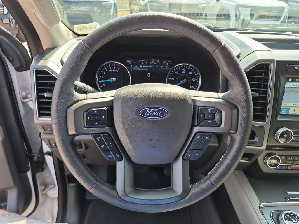 Used 2018 White Ford XLT image 25