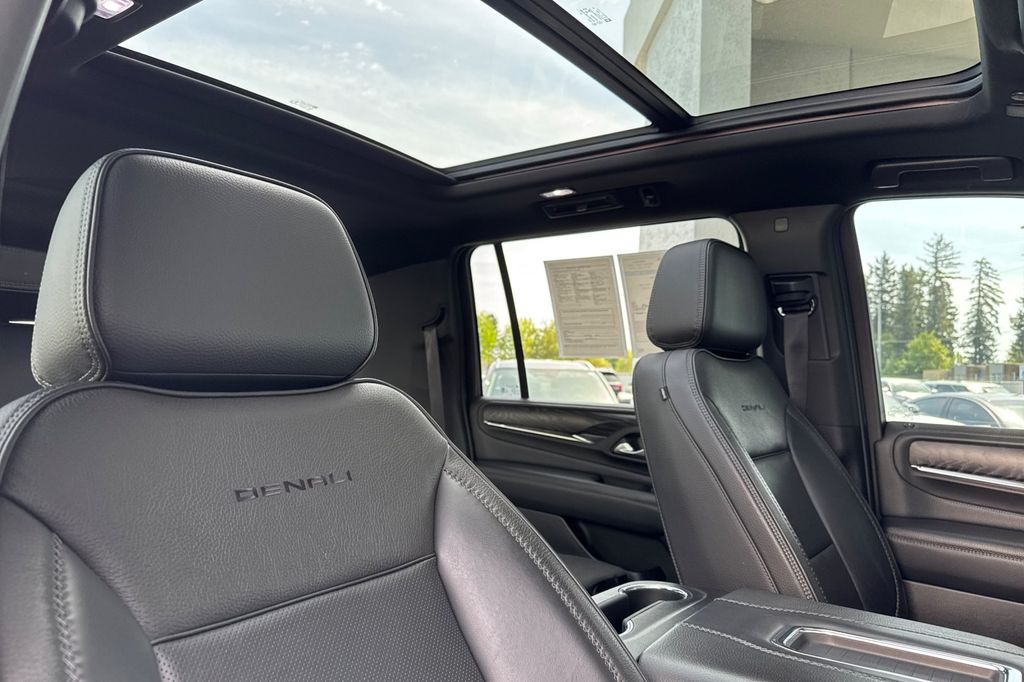 used 2022 GMC Yukon XL car, priced at $53,902
