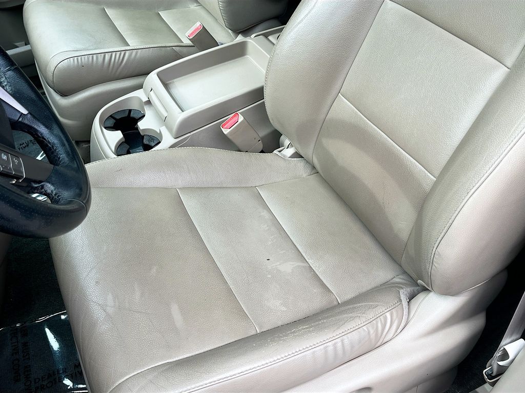 Used 2015 Red Honda EX-L image 18