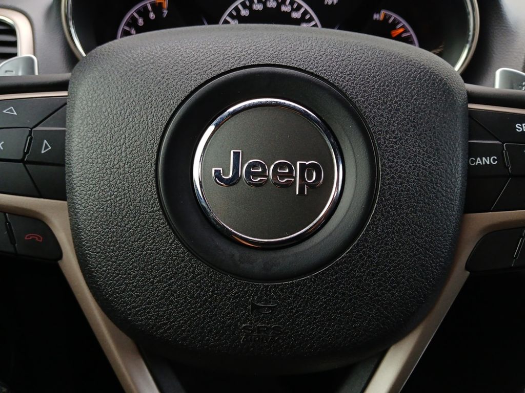 Used Car 2016 Jeep Grand Cherokee  Laredo For Sale Under $12,000 In Austin, Texas